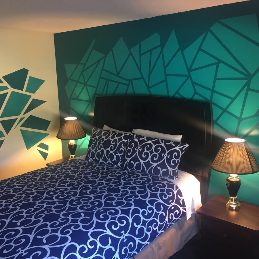 Hamilton Hotel Williams Lake Bagian luar foto